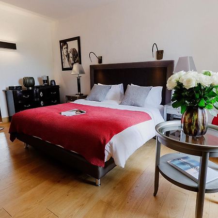 Bastide Saint Julien Bed and Breakfast La Celle  Eksteriør billede