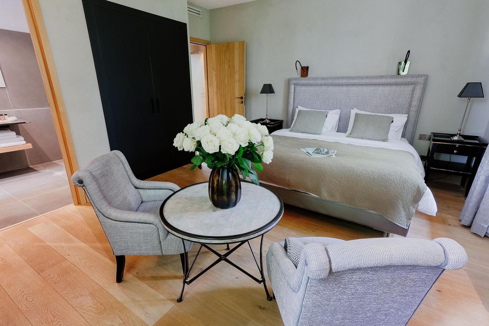 Bastide Saint Julien Bed and Breakfast La Celle  Eksteriør billede